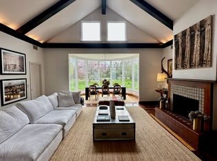 81 Lee Ave, Southampton, NY 11968