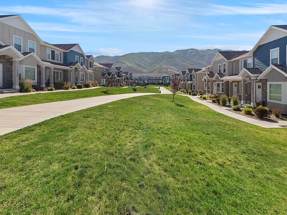 Greyhawk Townhomes