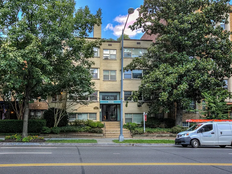 5431 Connecticut Ave NW #302 — Photo 3