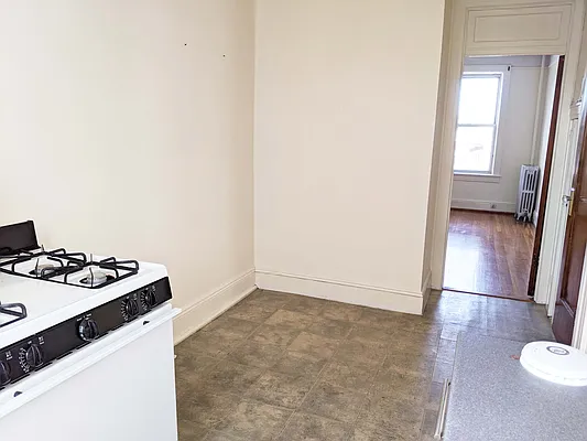 Rented by Voro, LLC | media 6