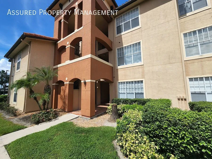 1 bed, 786 sqft, $1,249 — Photo 2