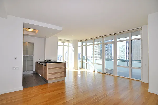 Rented by Nest Seekers International | media 45