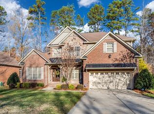 2010 Windrow Wood Ct, Matthews, NC 28105