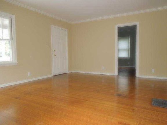 5th image of 5601 Guilford Ave