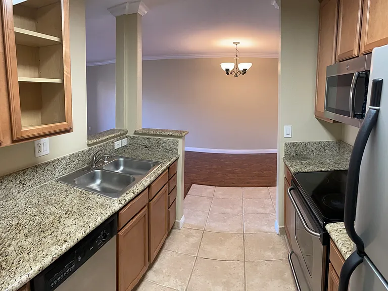 7160 Shoreline Dr #220 — Photo 12