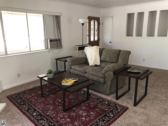 3rd image of 19363 Pine Mountain Dr #40