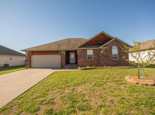 2152 E Milton St, Republic, MO 65738