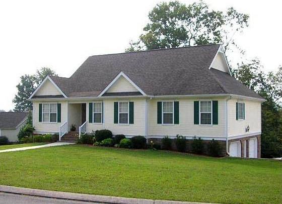 1st image of 390 Cornerstone Dr