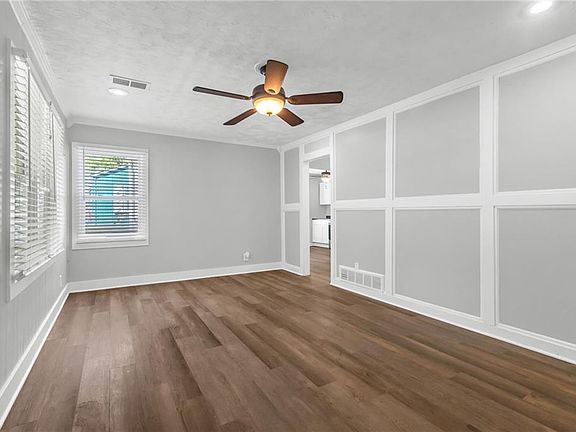 4th image of 6436 Kimball Ave