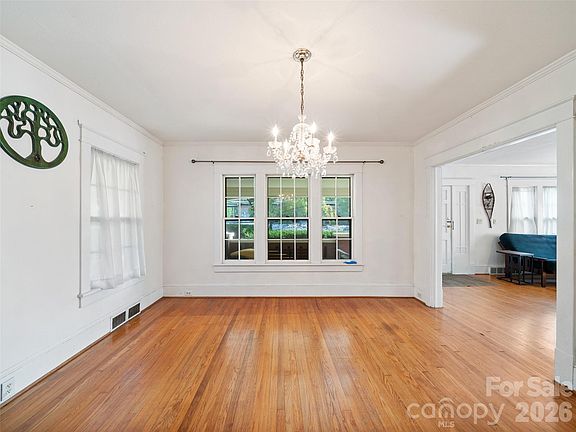5th image of 147 Walnut Ave