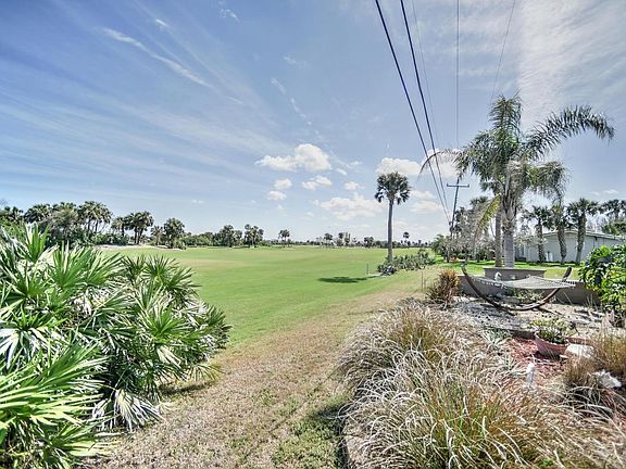 3rd image of 219 Windward Cir