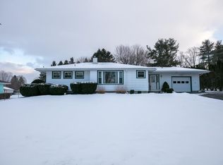 8 Gibbs Rd, Horseheads, NY 14845