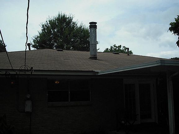 2nd image of 2108 Sheridan Dr
