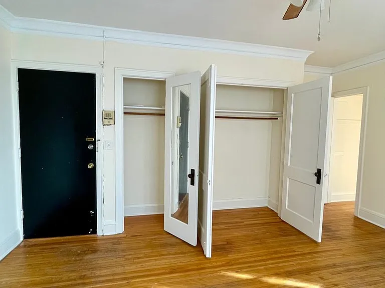 Kewanis Court Apartments — Photo 13