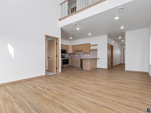 3rd image of 5707 E Avett Pl