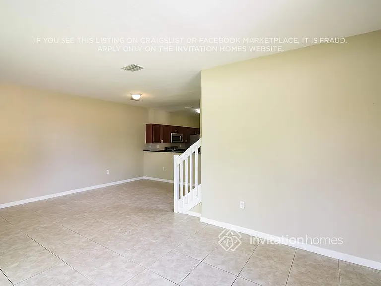 15307 SW 88th Ter — Photo 2