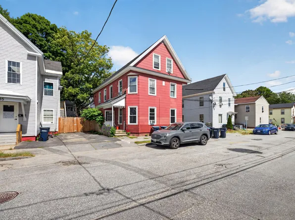31 Pine Street, Auburn, ME 04210