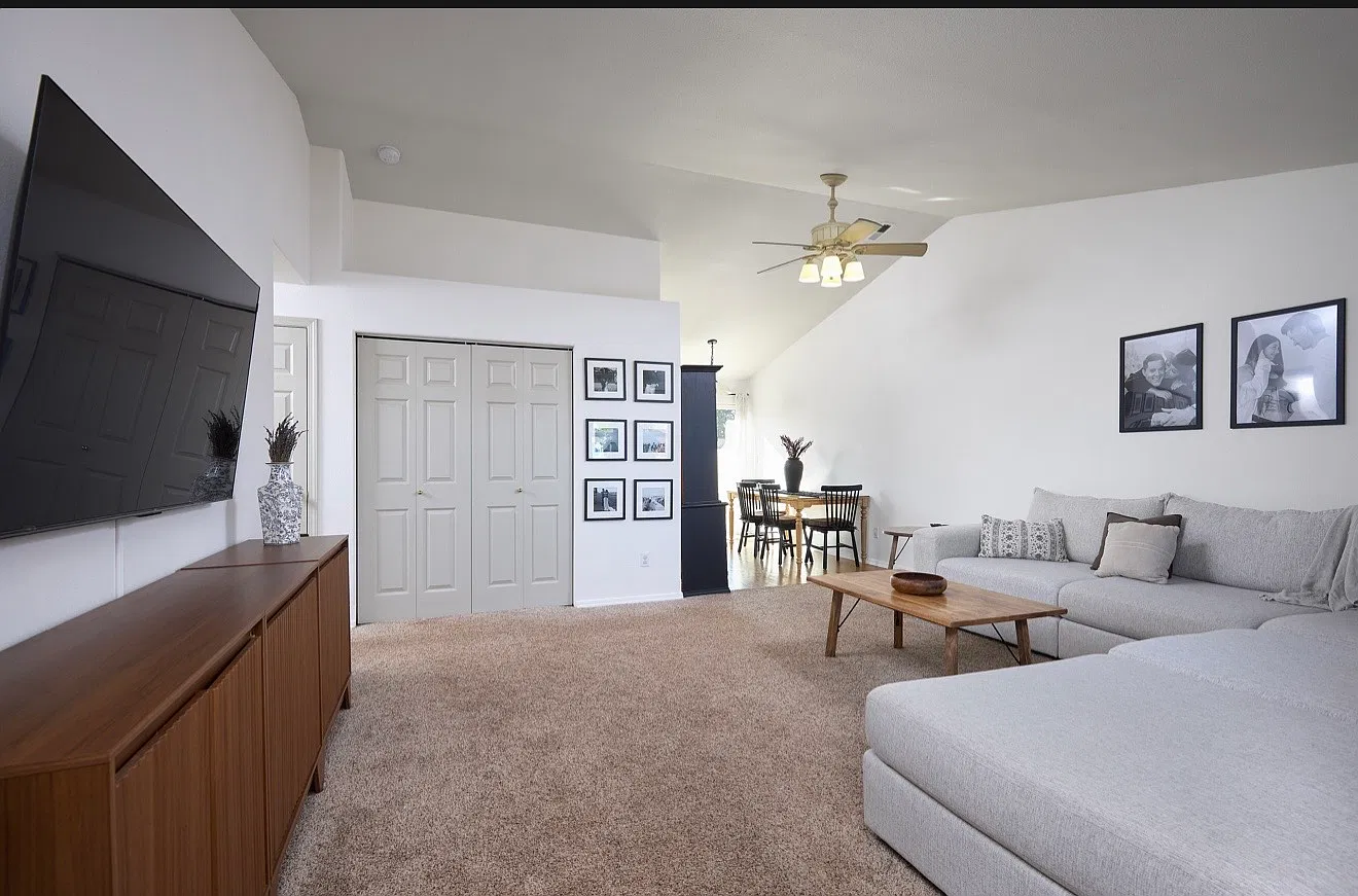 2 bed, 1032 sqft, $1,850 — Photo 3