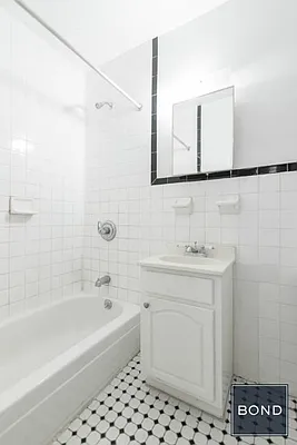 Rented by Bond New York | media 14