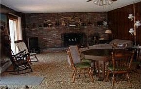 Fireplaced livingroom