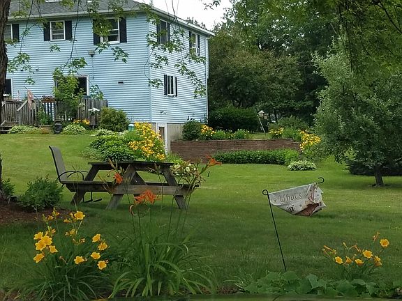 162 is left side of picture