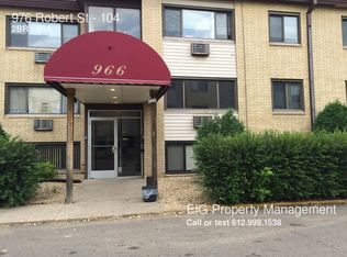 976 Robert St S APT 104, West Saint Paul, MN 55118