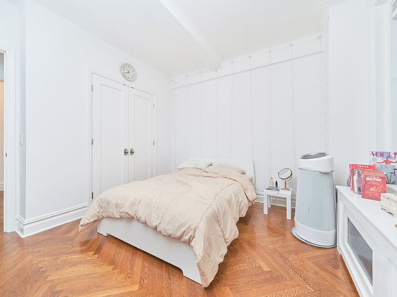 5th image of 600 W 111th St #4G