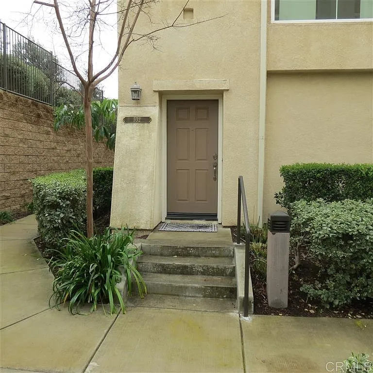 3 bed, 1228 sqft, $3,550 — Photo 3