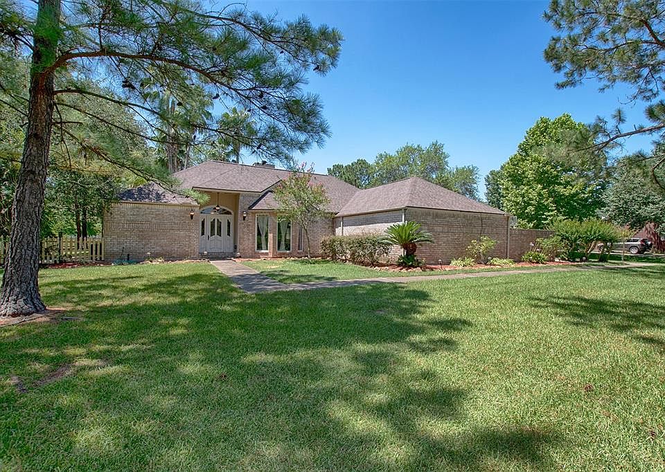 1st image of 606 Sun Park Dr
