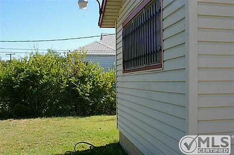 5th image of 937 Glen Garden Dr