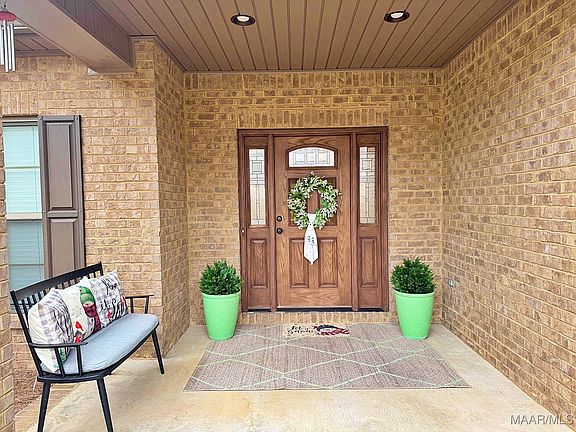 2nd image of 3315 Little Rd