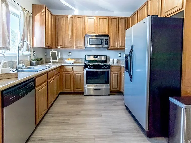 8800 Etiwanda Ave #9 — Photo 9
