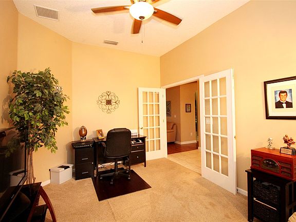 4th image of 388 Summercove Cir