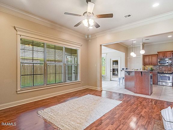 4th image of 313 Annabelle Ln
