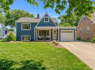 492 W Avery St, Elmhurst, IL 60126