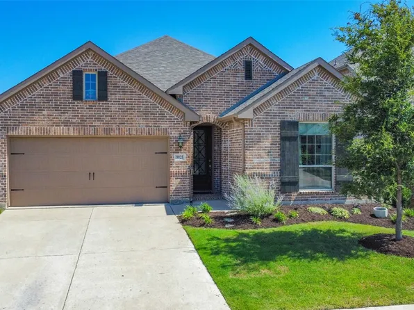 9925 Denali Dr, Oak Point, TX 75068