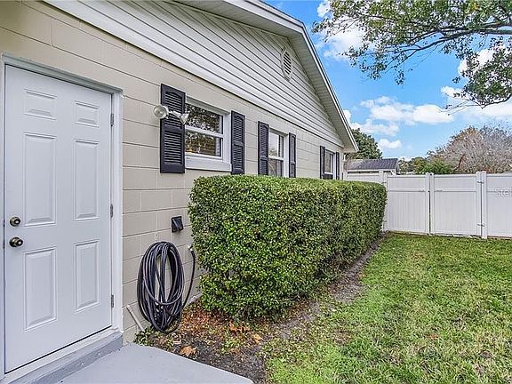 4th image of 3231 Lowndes Dr