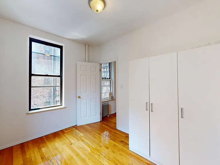 237 E 5th St #11 — Photo 5
