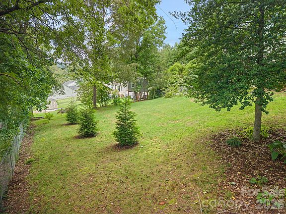 5th image of 135 Plantation Dr