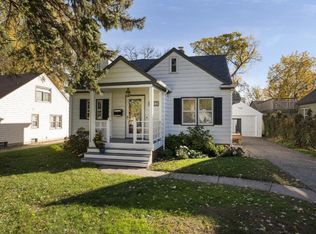 1780 Albert St N, Falcon Heights, MN 55113
