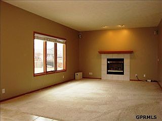 4th image of 16116 Gertrude St