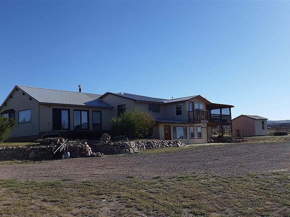 1st image of 305 Valley View Dr