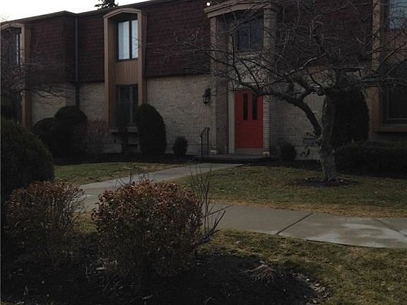 2nd image of 135 Charter Oaks Dr APT 2