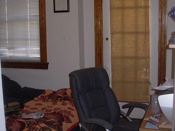 3rd image of 3147 Ellwood Ave