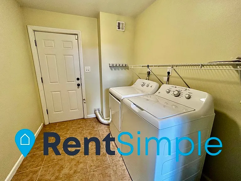 12615 Westport Ln — Photo 23