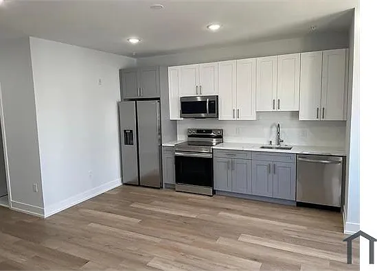 2041 N Reese St #3 — Photo 3