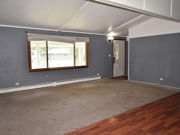 4th image of 314 15th Ave NE