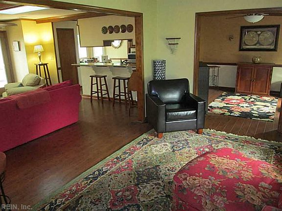 4th image of 520 Boswell Ct
