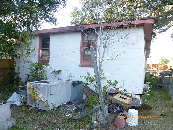 3rd image of 2005 Gumwood Blvd