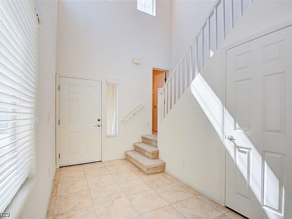 4th image of 9076 Amanda Creek Ct